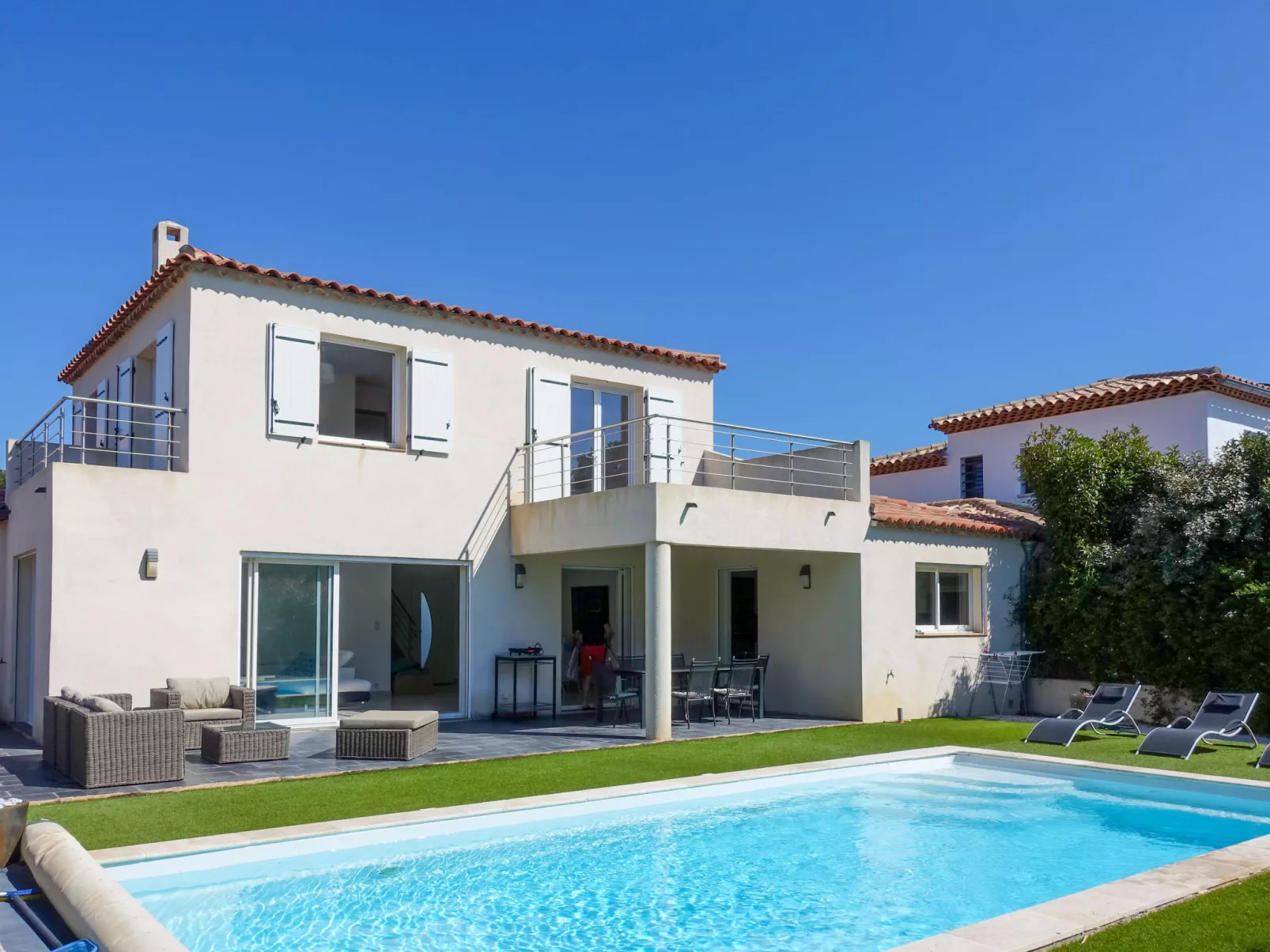Bastide de la Mer-Outside