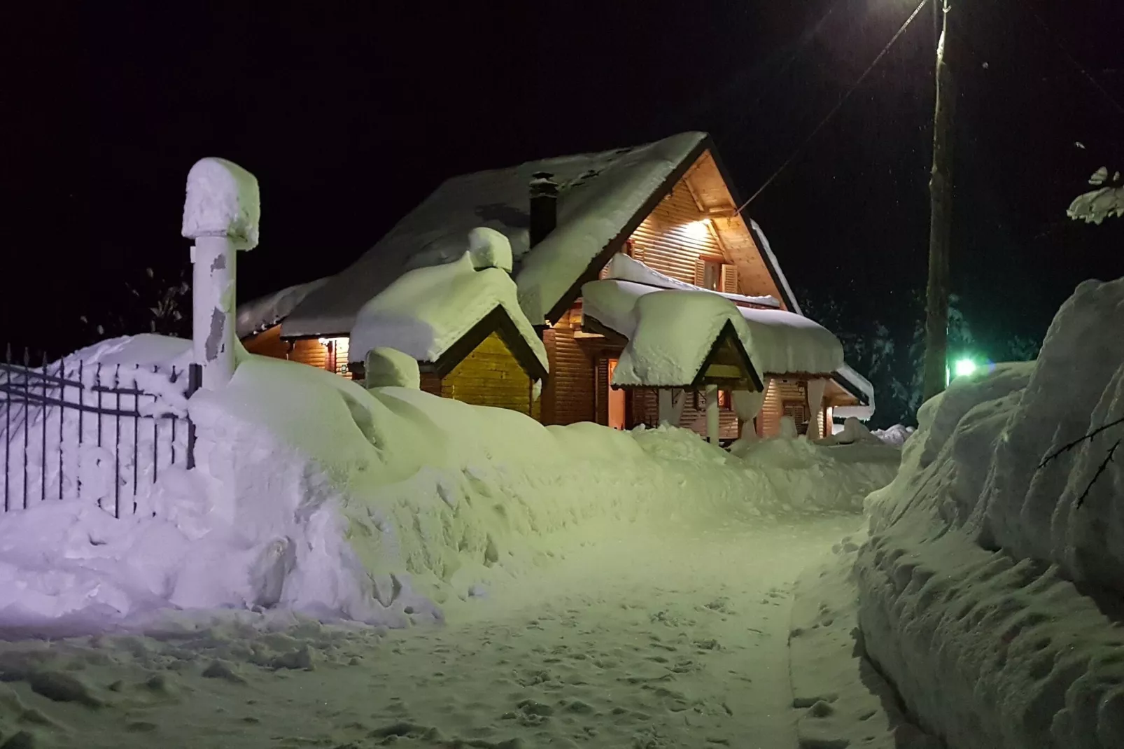 Villa Rebeka-Exterior winter
