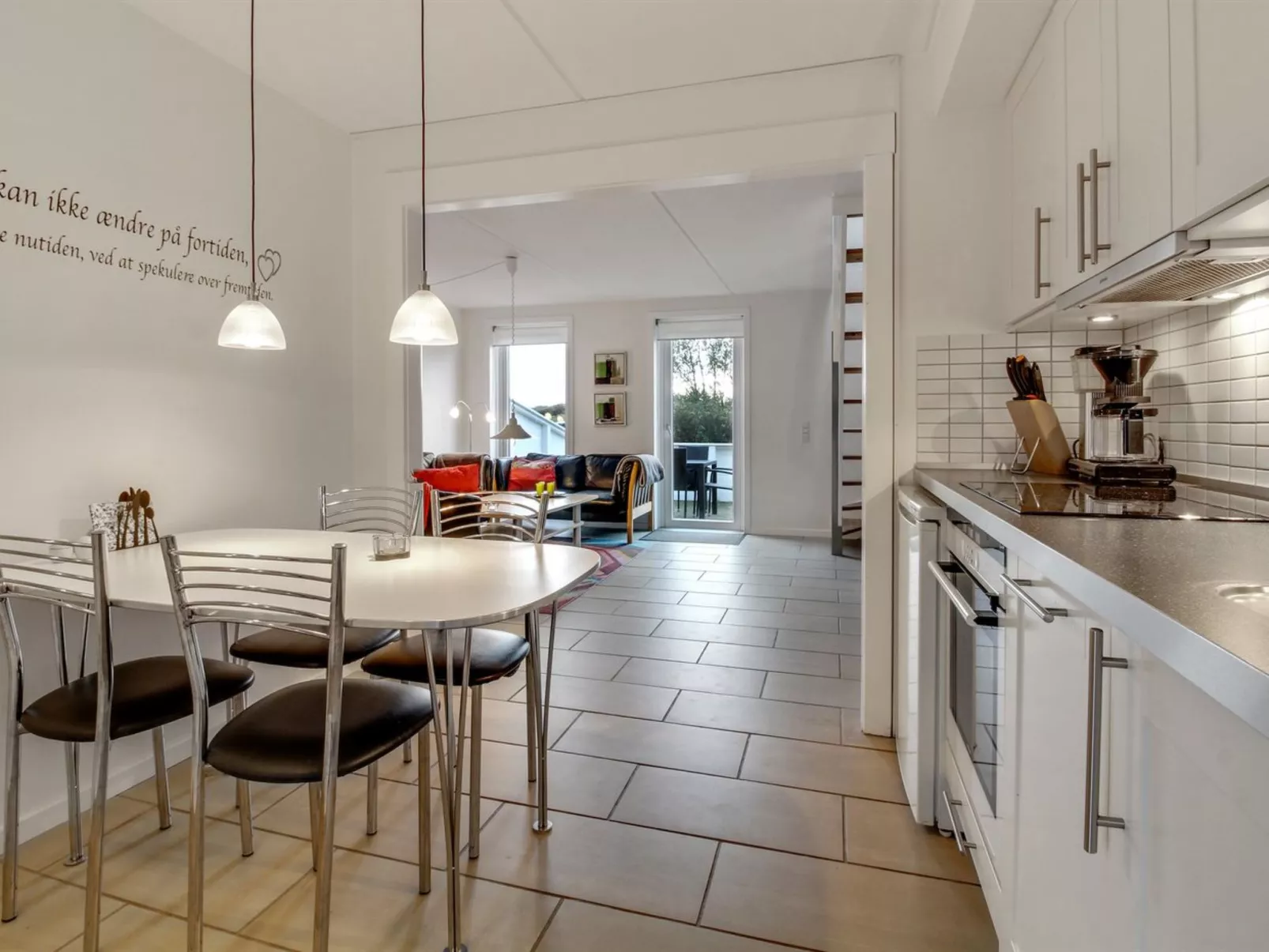 "Faidra" - 2.5km from the sea-Inside