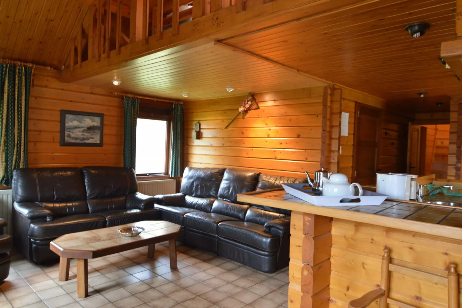 Névada pour cinq-Living room