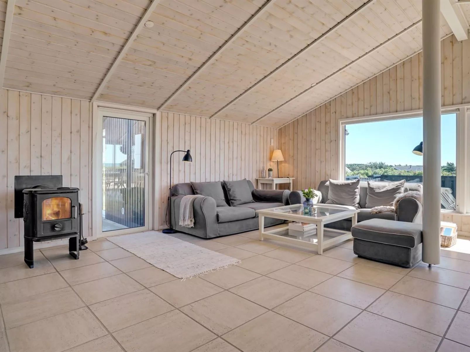 "Aella" - 150m from the sea-Inside