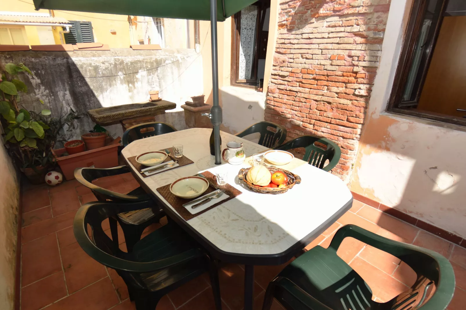 Cabella Sei-Terrace balcony