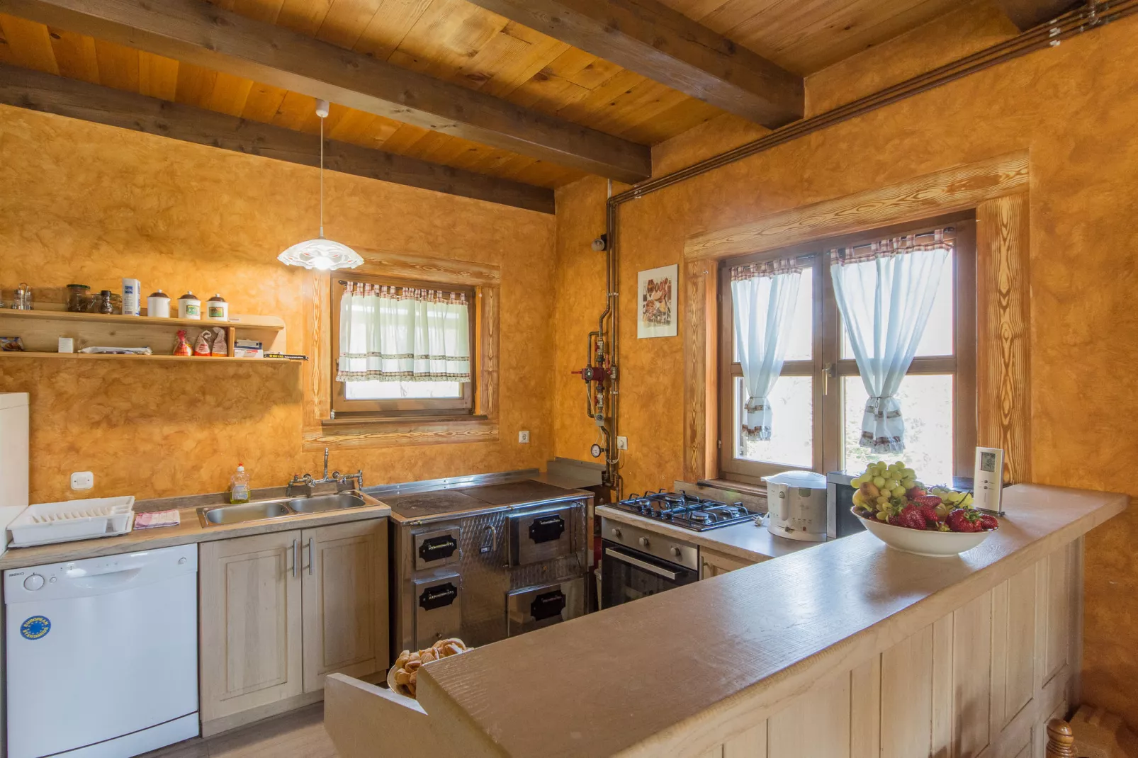 Silvano 1-Kitchen