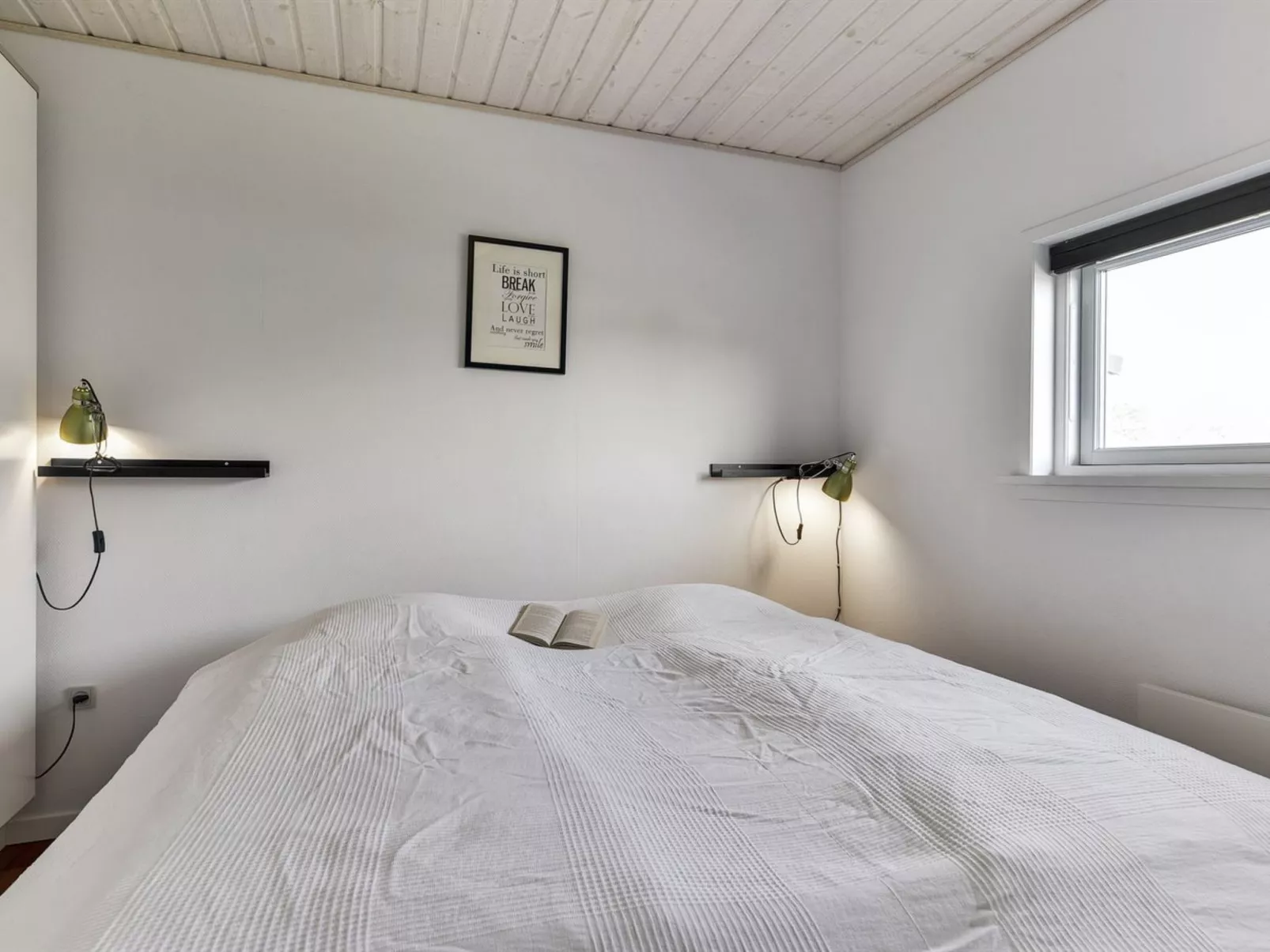 "Bara" - 600m from the sea-Inside
