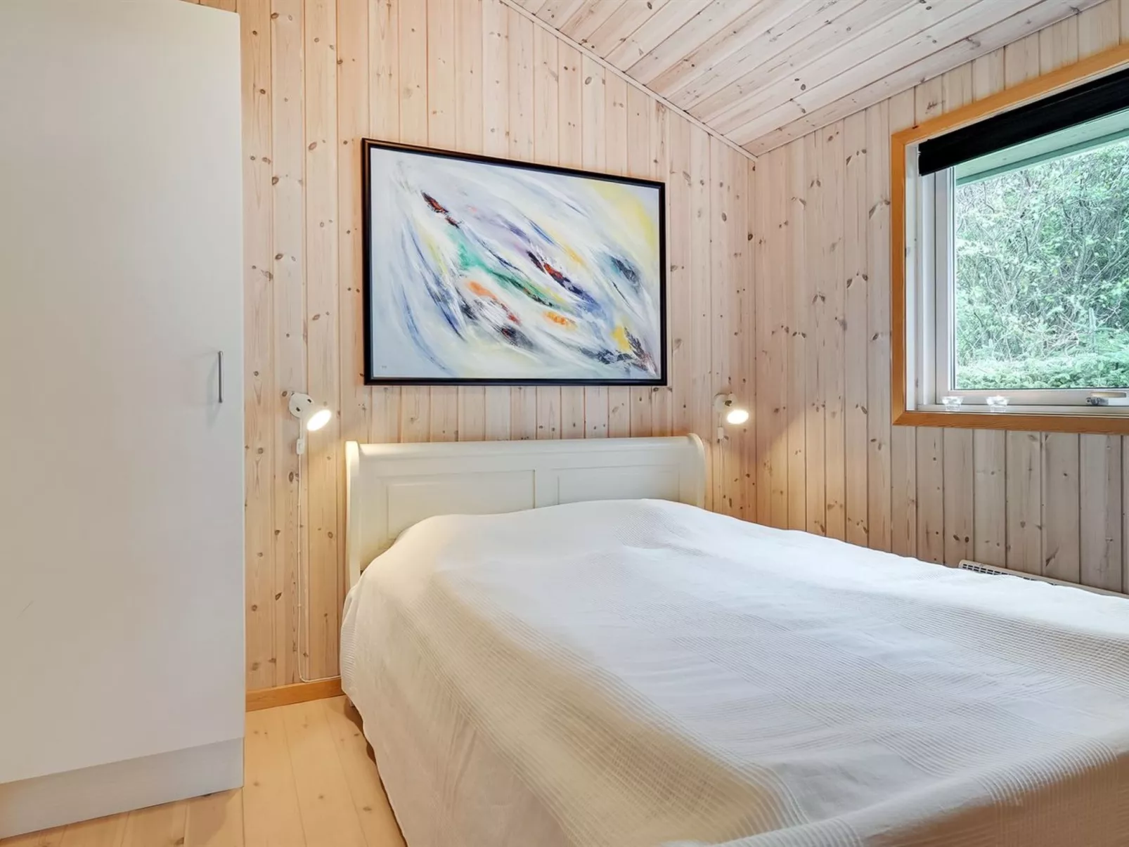 "Tayler" - 1.8km from the sea-Inside