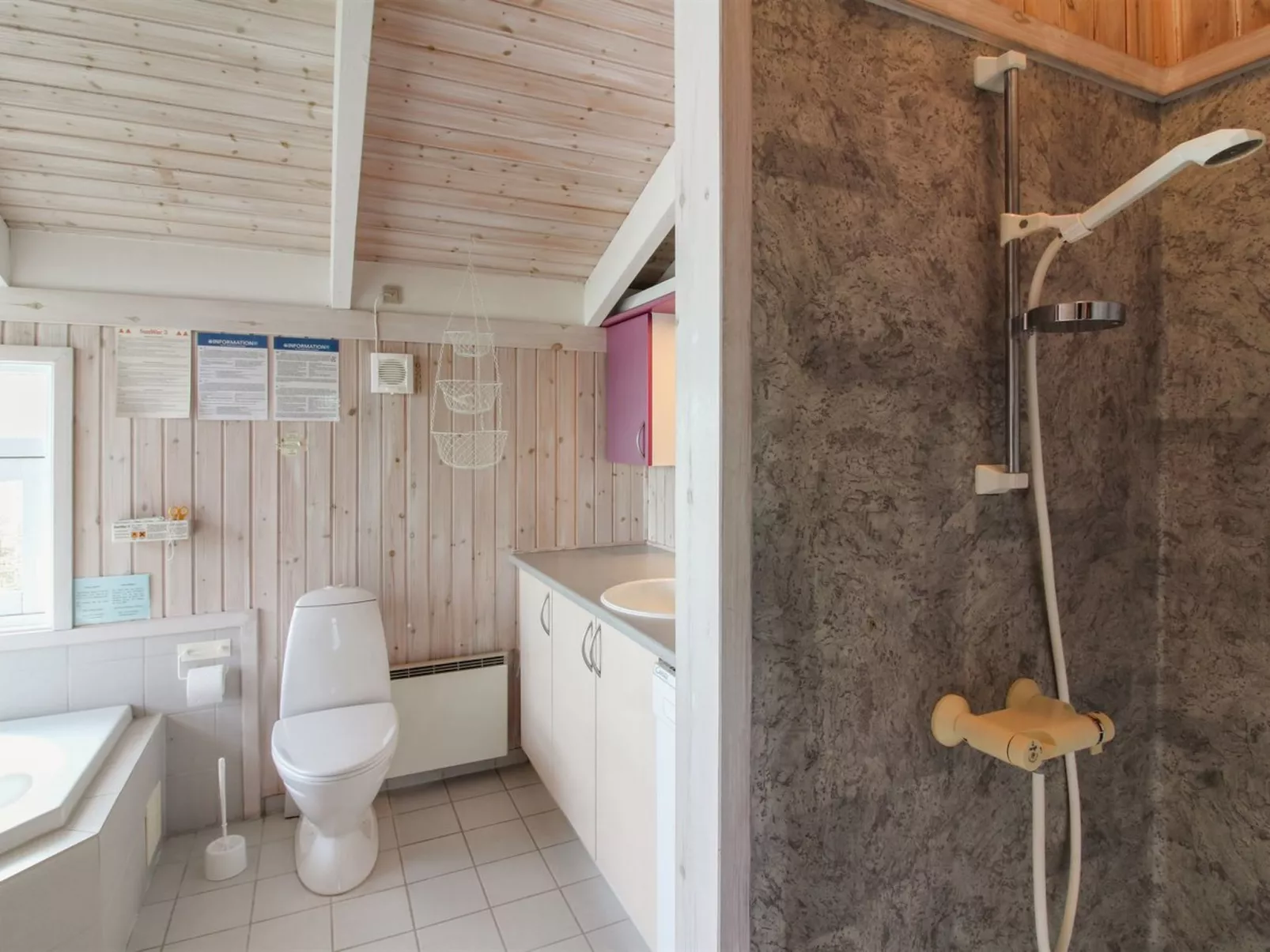 "Tjomme" - 700m from the sea-Inside