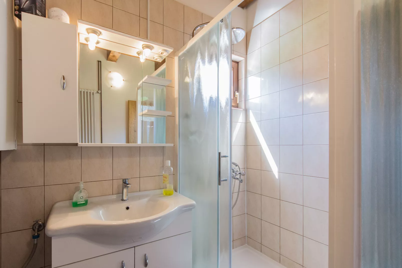 Silvano 1-Bathroom