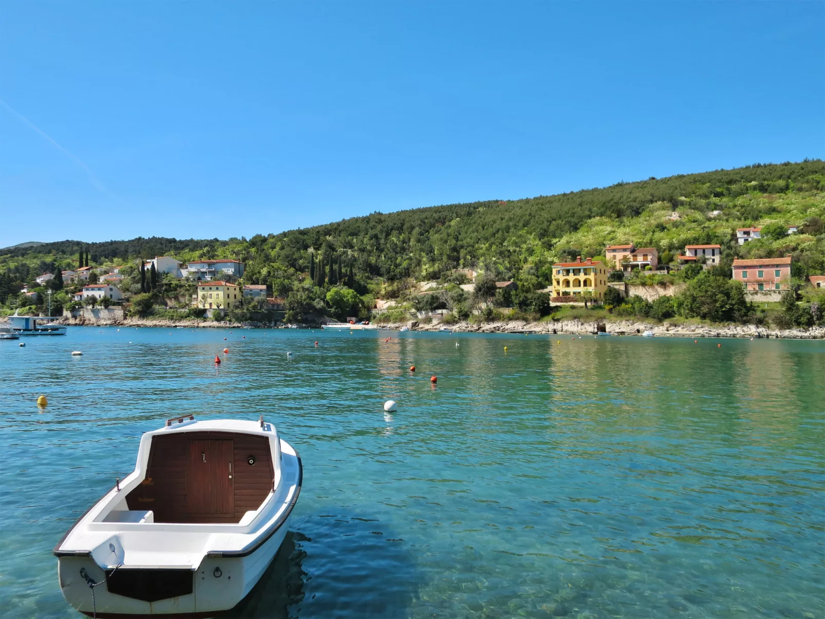 Marinella-Outside