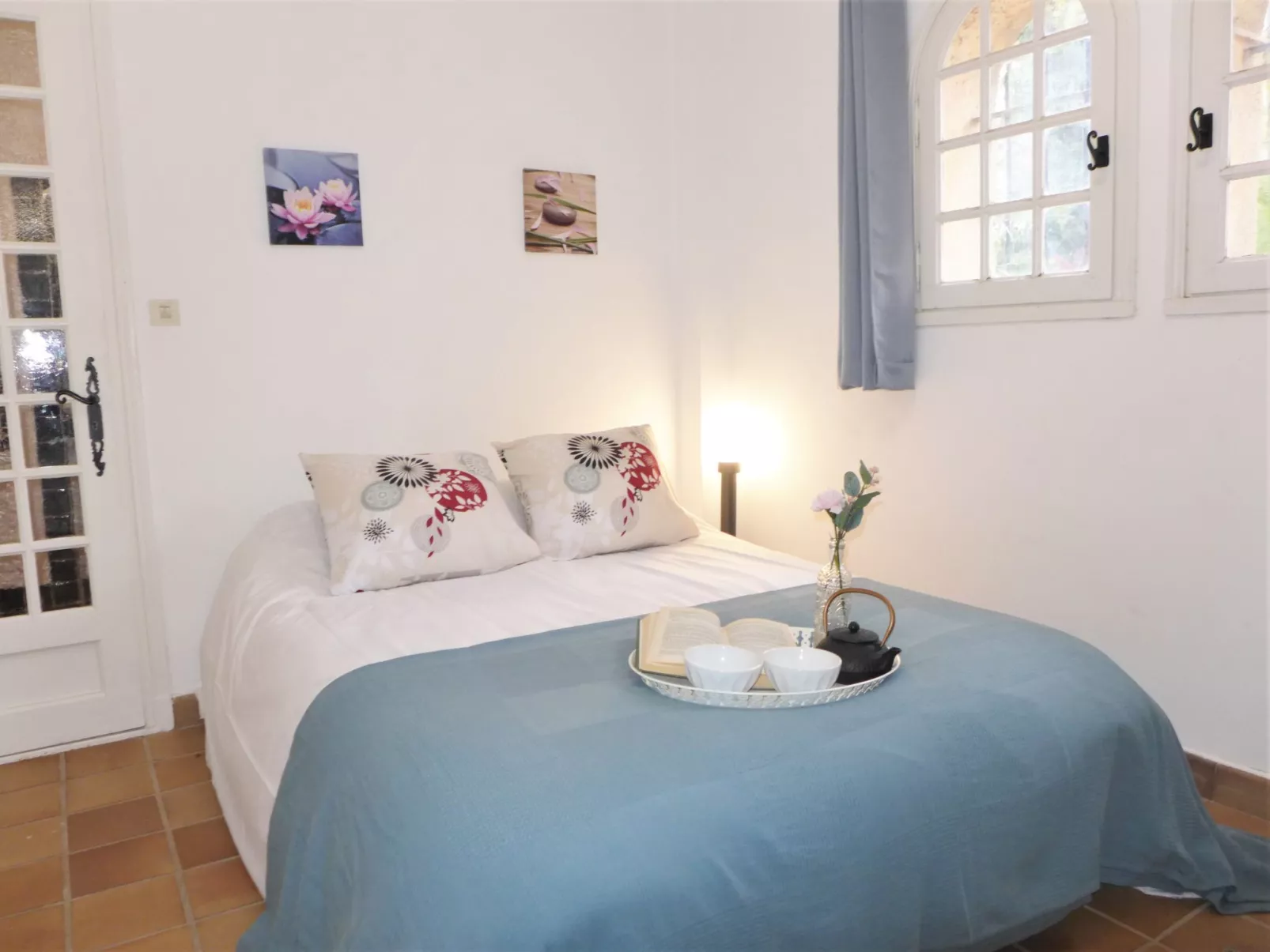 Le Bouisset-Inside