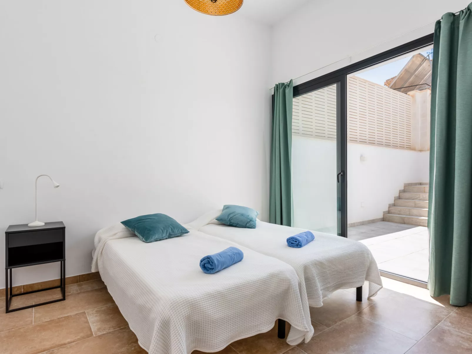Aldea-Inside