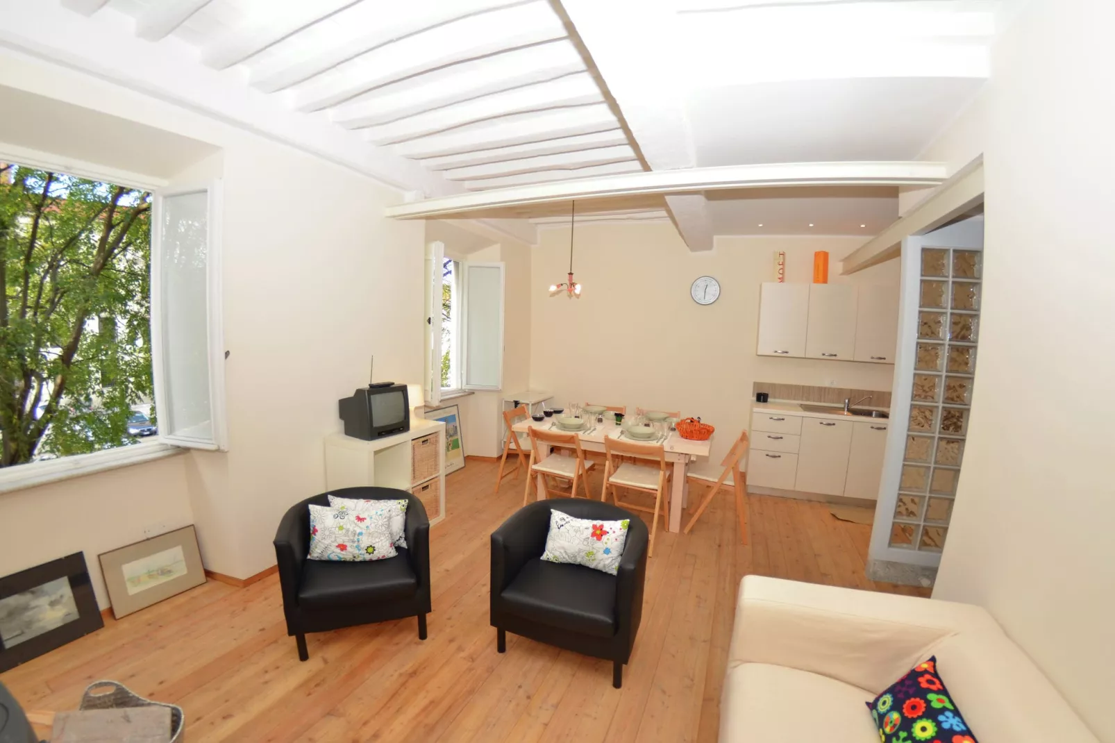 Le Mura di Lucca-Living room