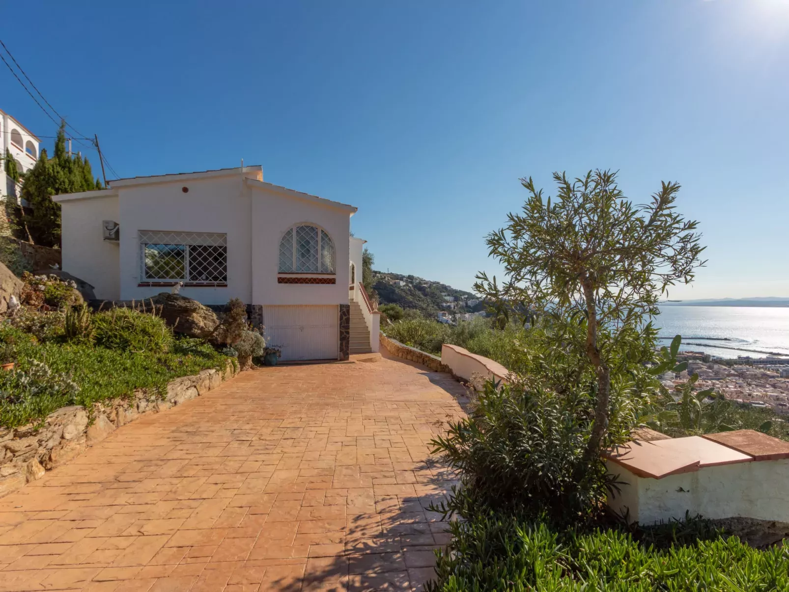 Villa Cecilia-Outside
