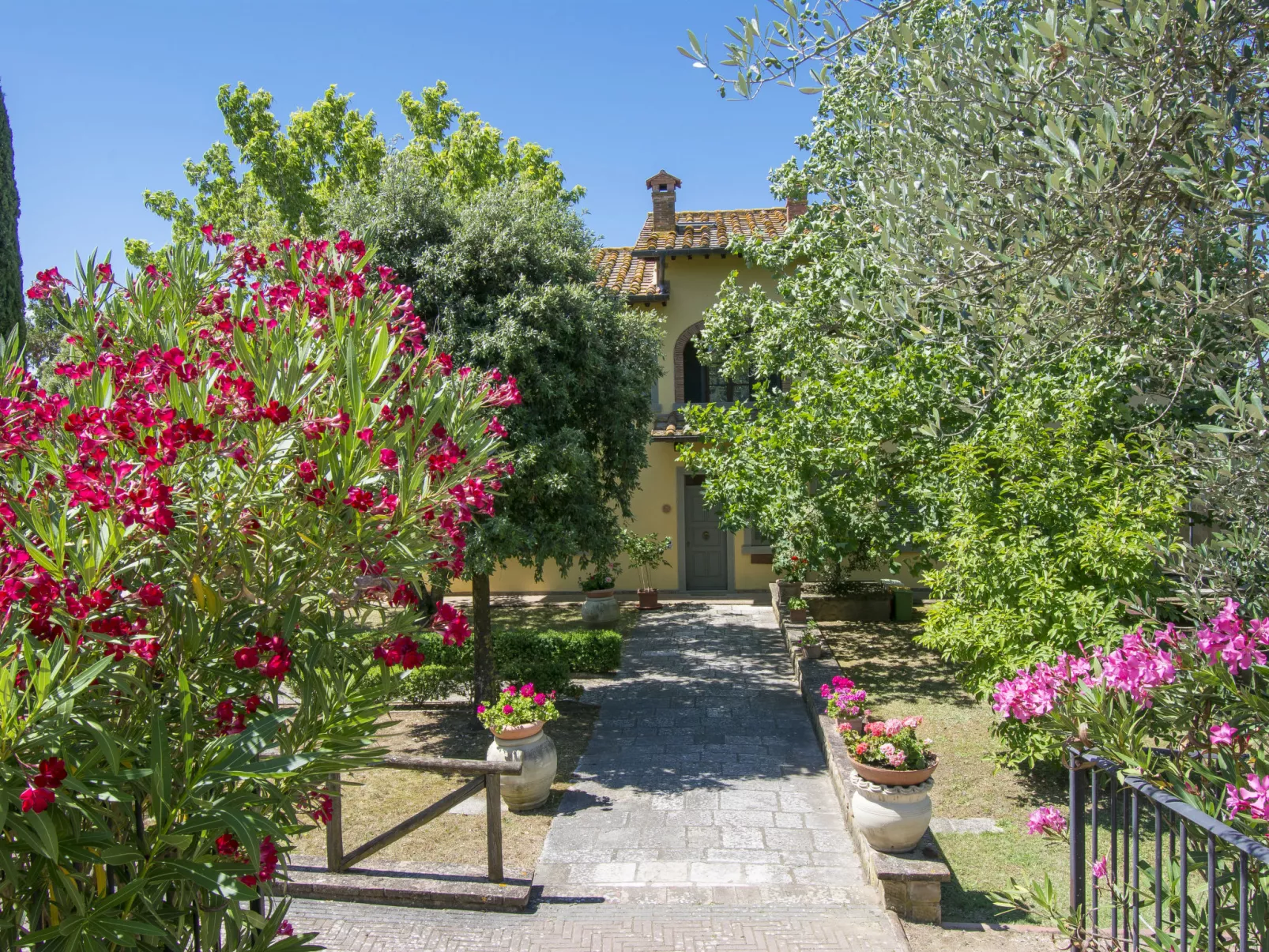Le Terrazze-Outside