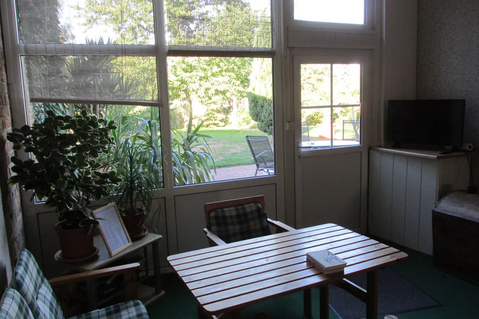 Seestrasse in der Mecklenburgischen Schweiz-Dining room