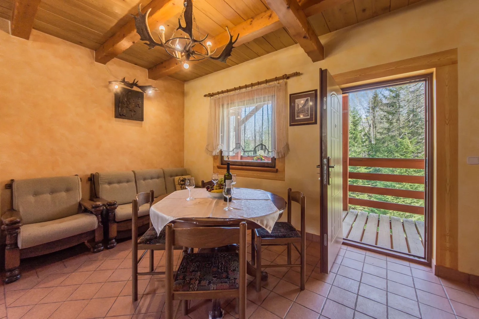 Silvano 2-Living room