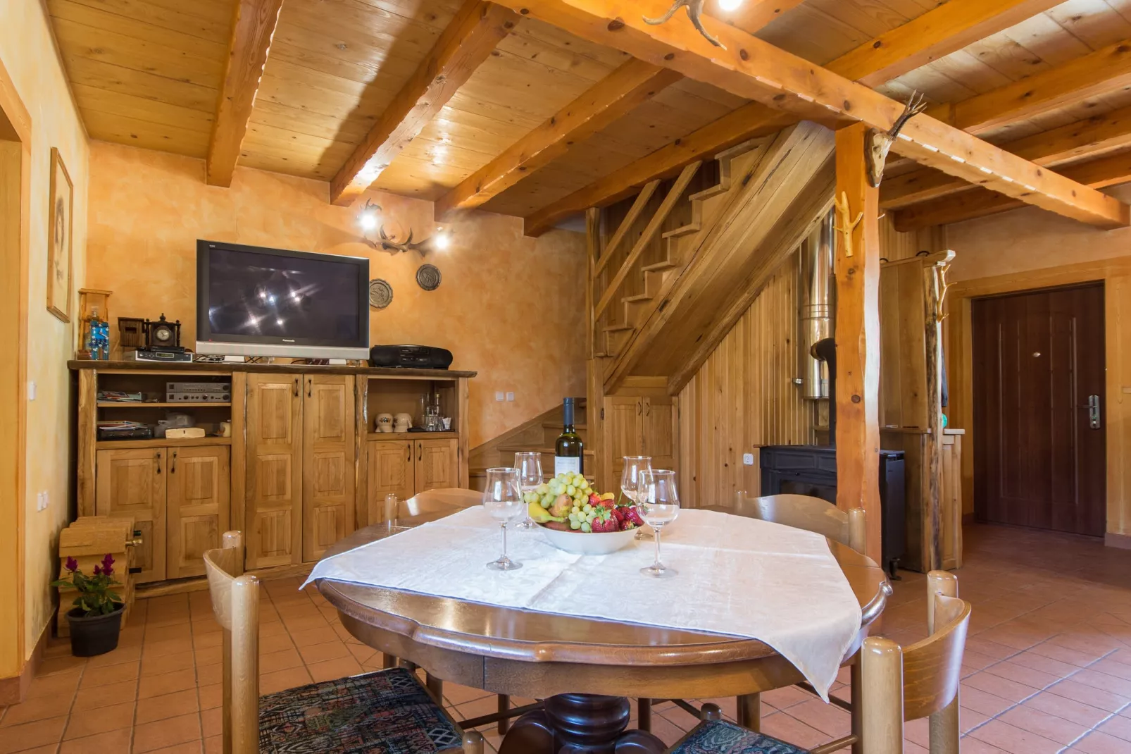 Silvano 2-Living room