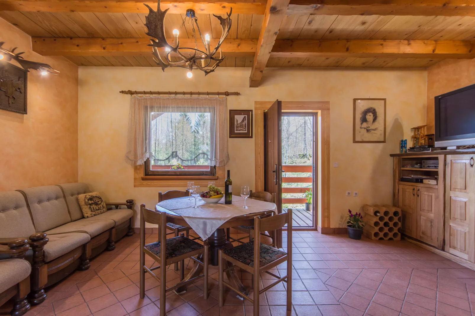 Silvano 2-Living room