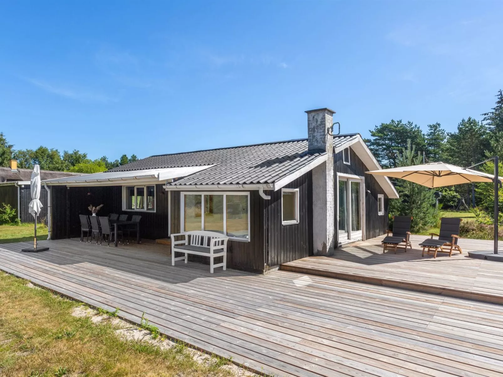 "Landolf" - 250m from the sea-Outside