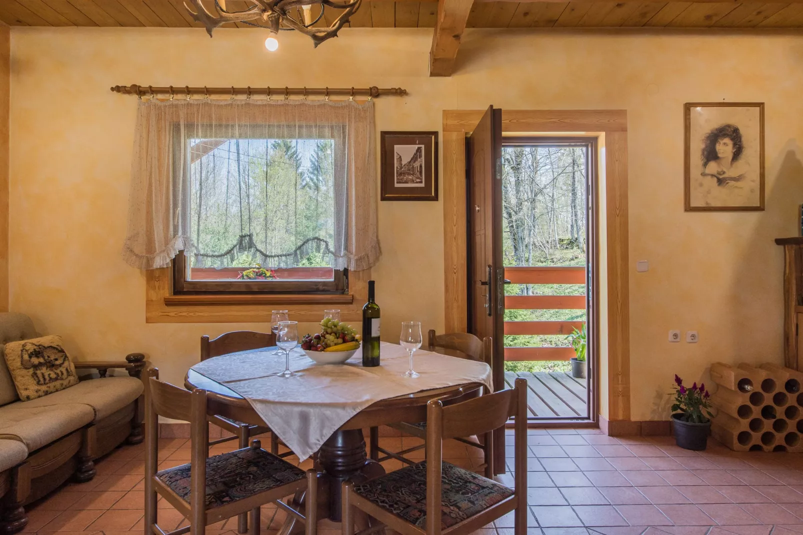 Silvano 2-Dining room