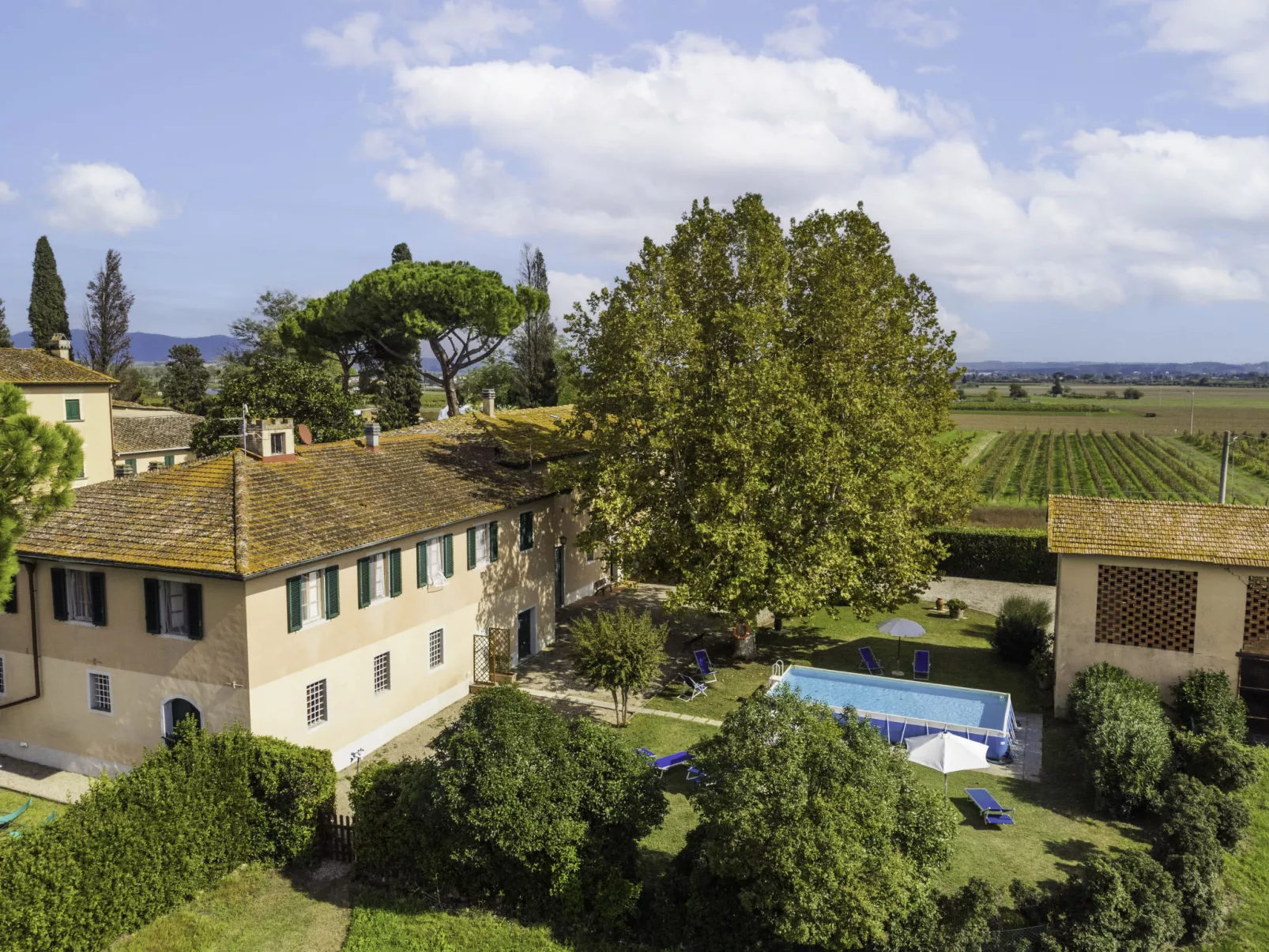 Casa Girasole (SMN101)-Outside