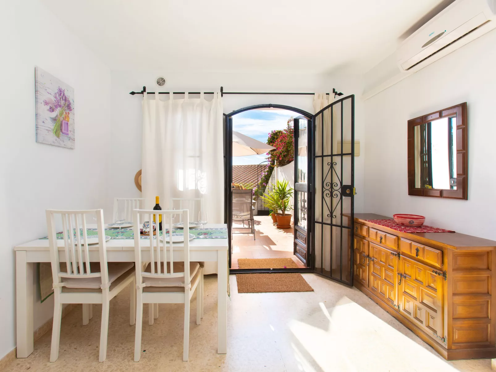 Casita Feliz-Inside
