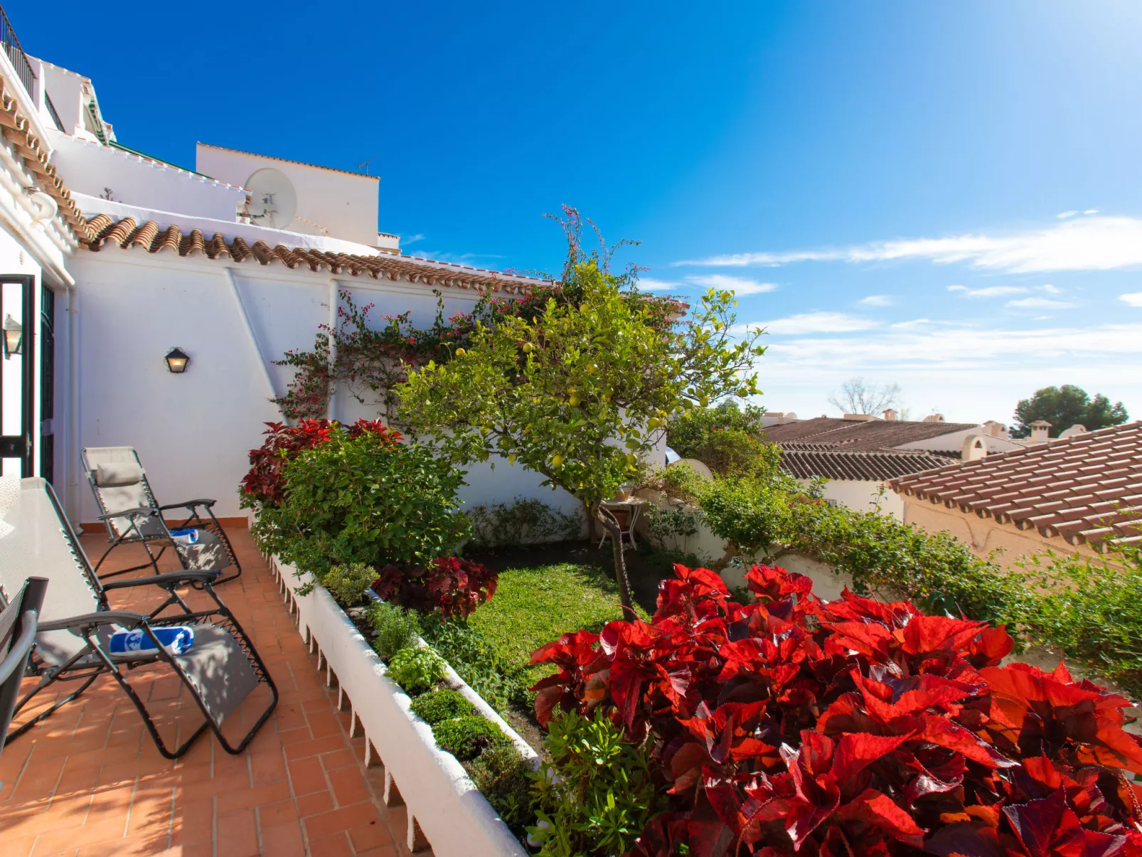 Casita Feliz-Outside
