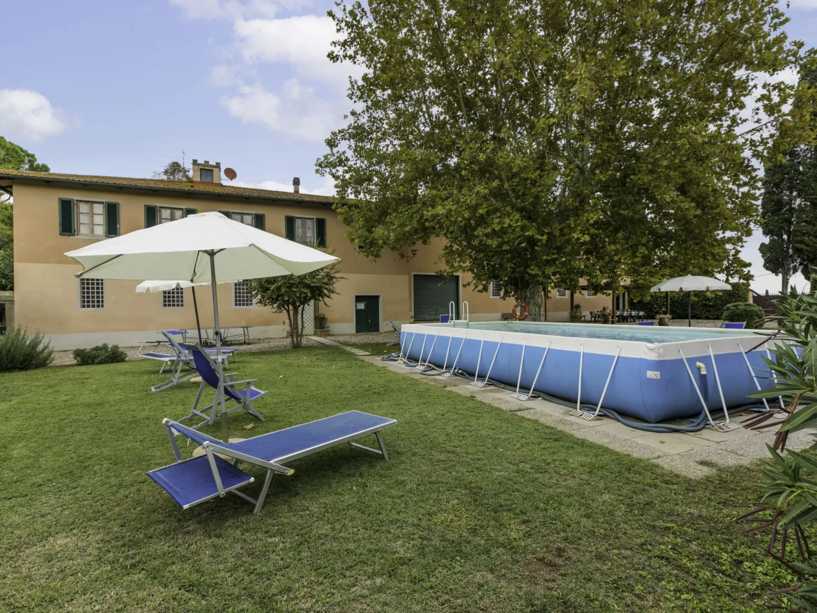 Casa Girasole (SMN101)-Outside