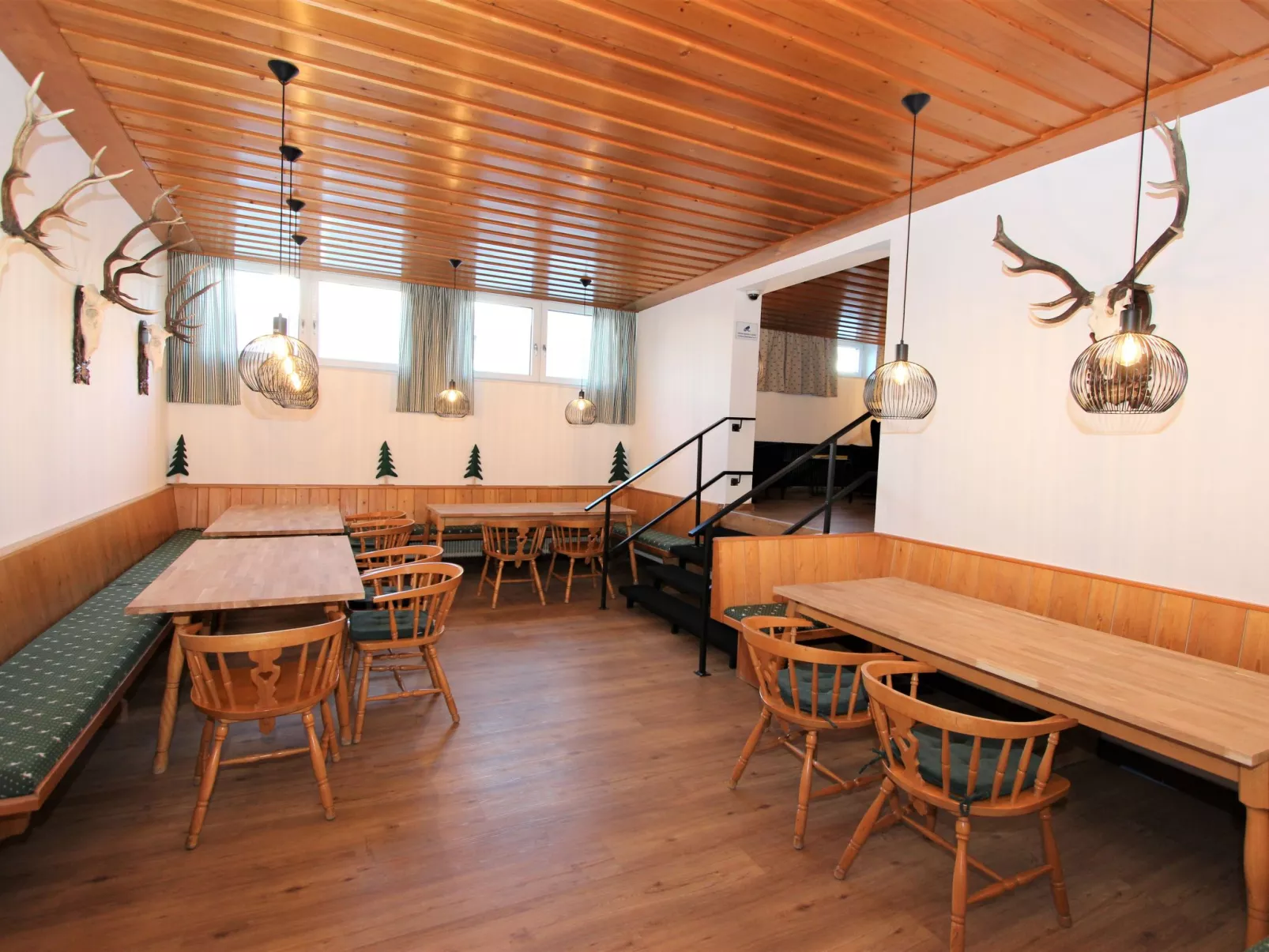 Alpenland-Inside