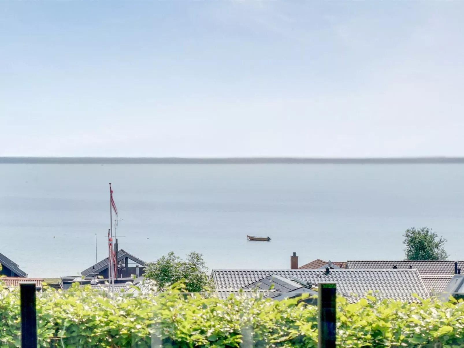 "Aasta" - 250m from the sea-Draußen