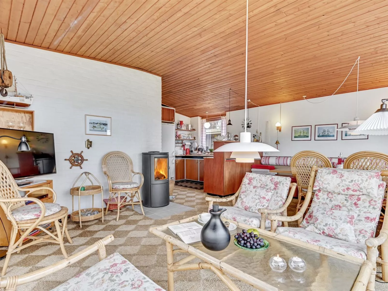 "Lavrens" - 200m from the sea-Dedans