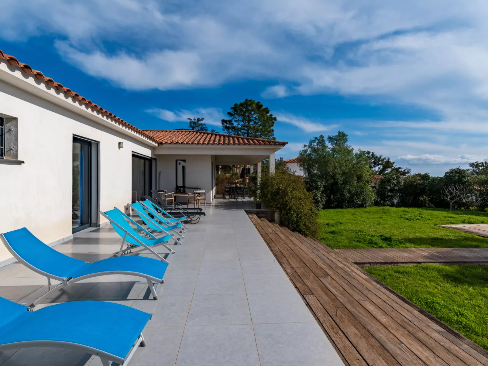 Villa Fautea-Dehors