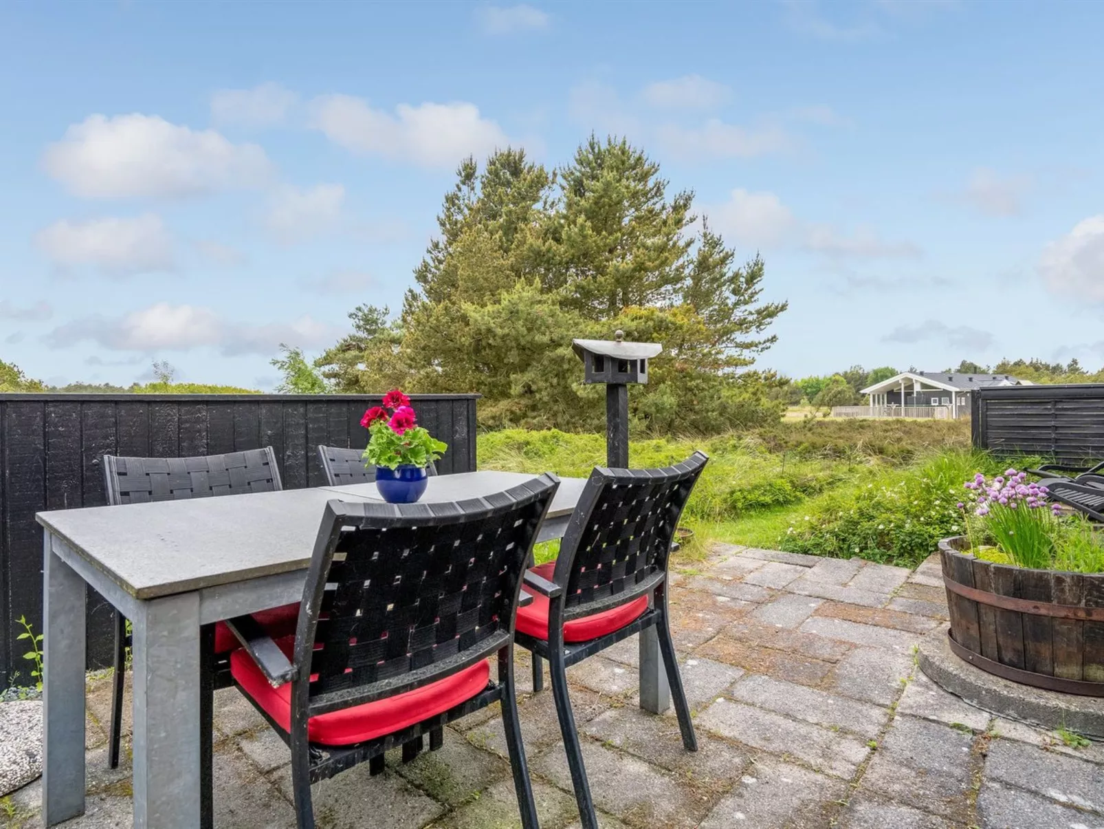 "Kathaline" - 3.4km from the sea-Inside