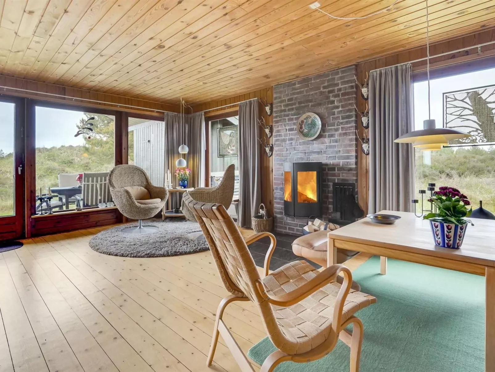 "Kathaline" - 3.4km from the sea-Inside