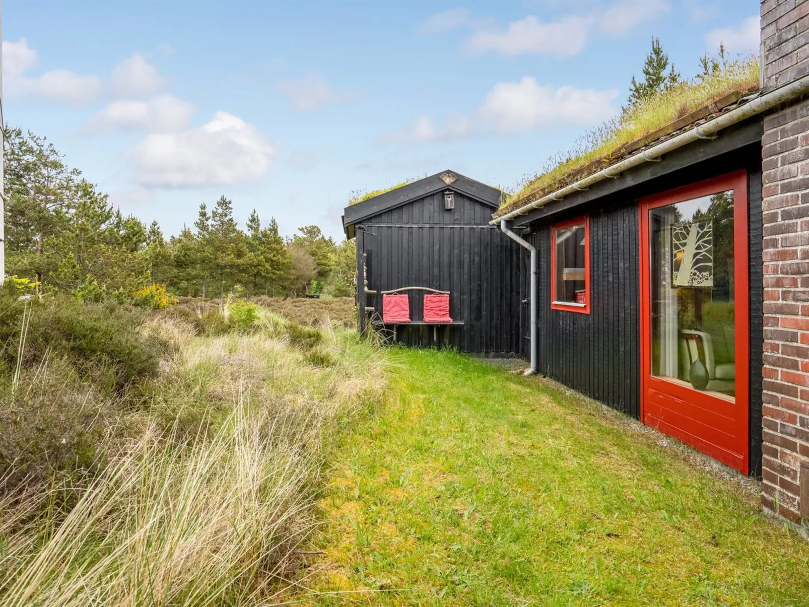 "Kathaline" - 3.4km from the sea-Inside