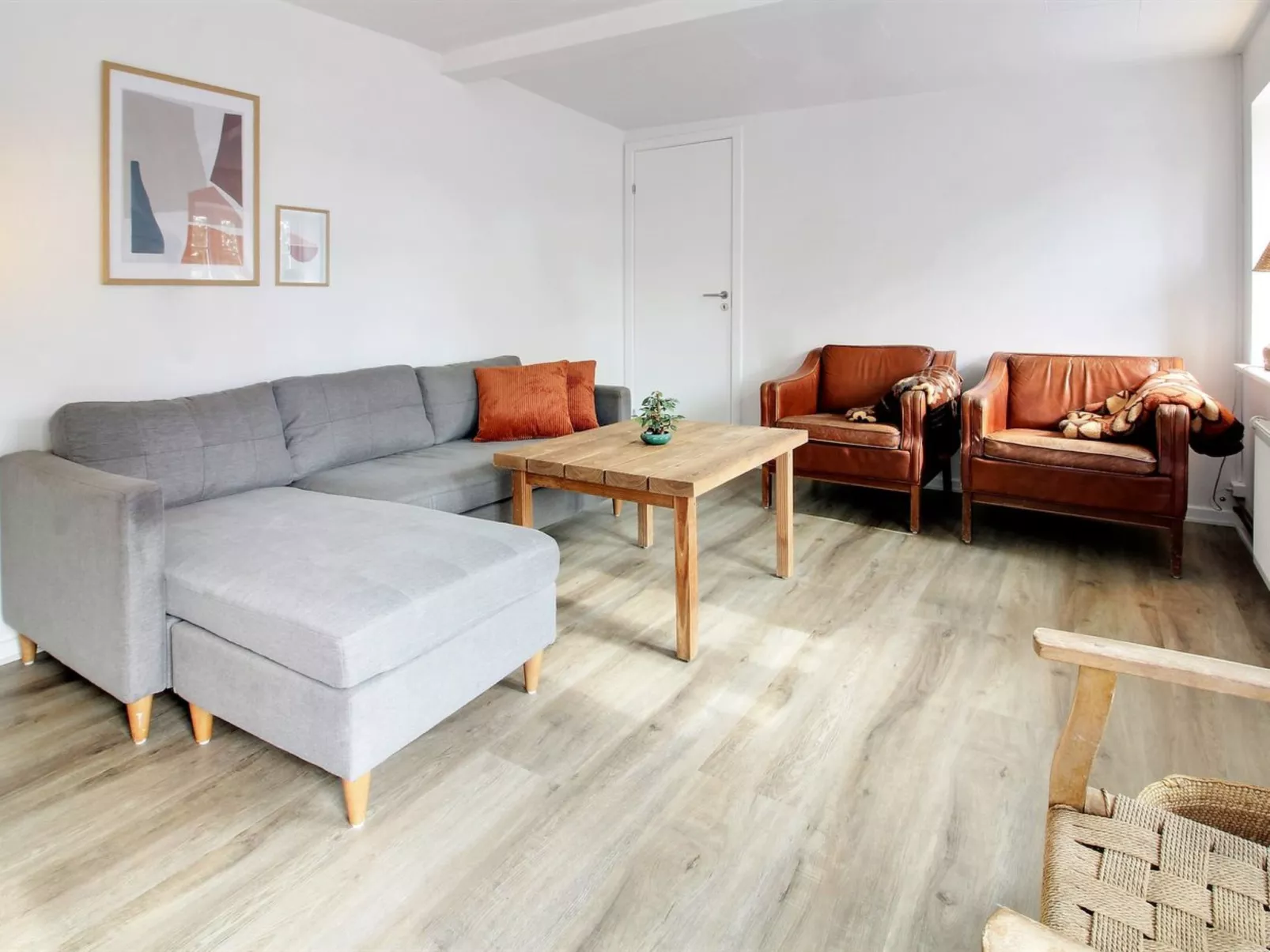 "Dolfine" - 15km from the sea-Inside