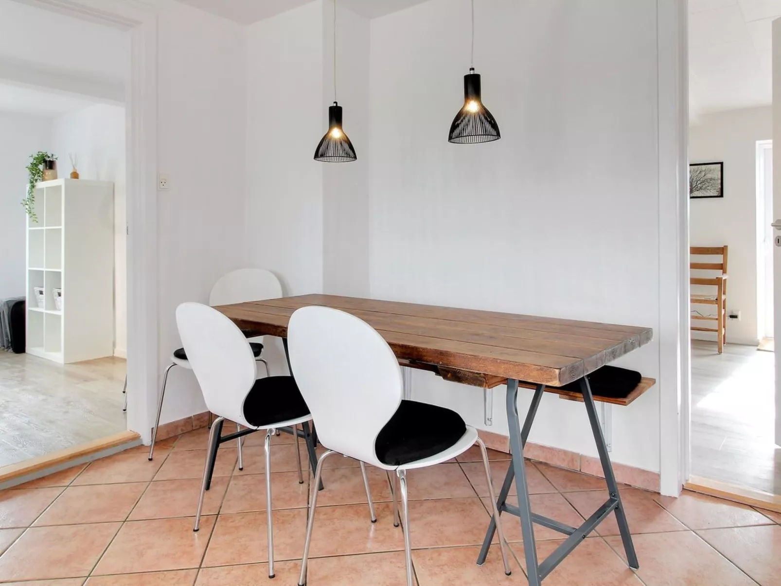 "Dolfine" - 15km from the sea-Inside