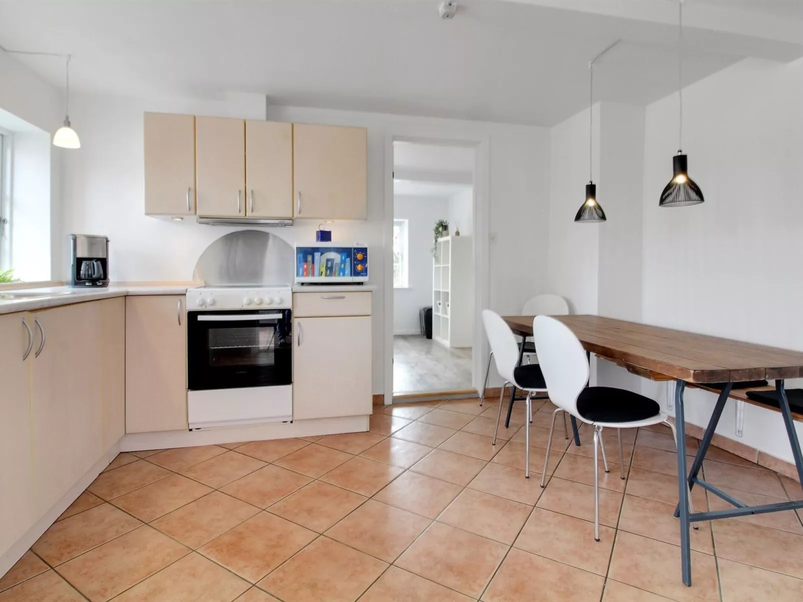 "Dolfine" - 15km from the sea-Inside