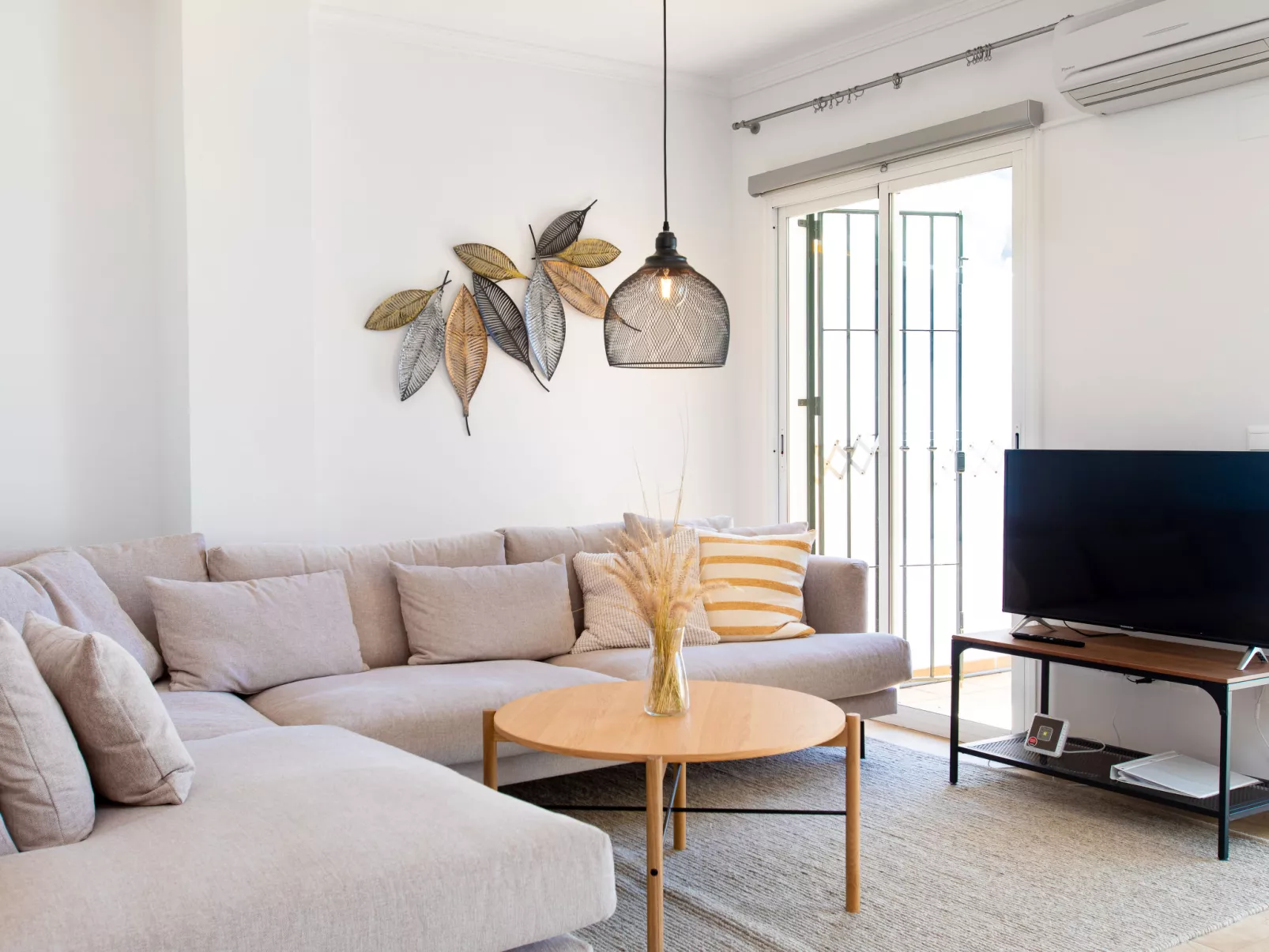 Panorama Beach-Inside