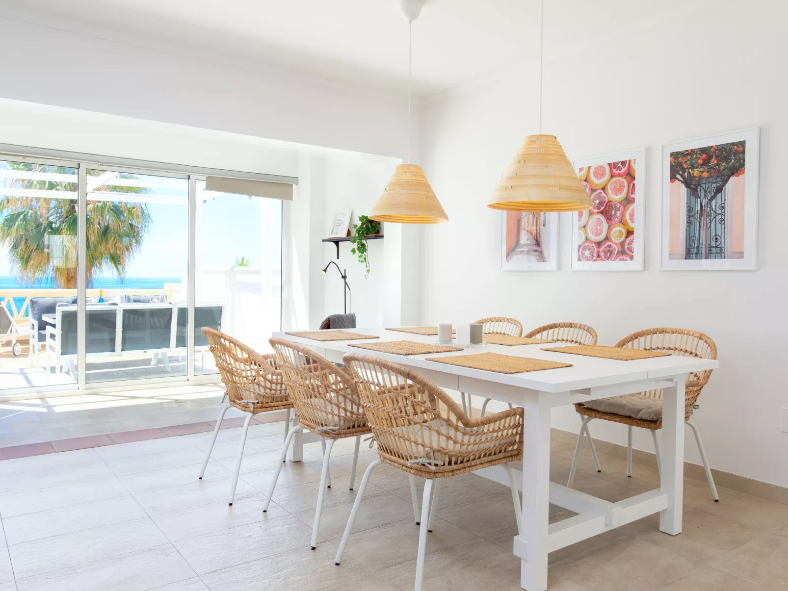 Panorama Beach-Inside
