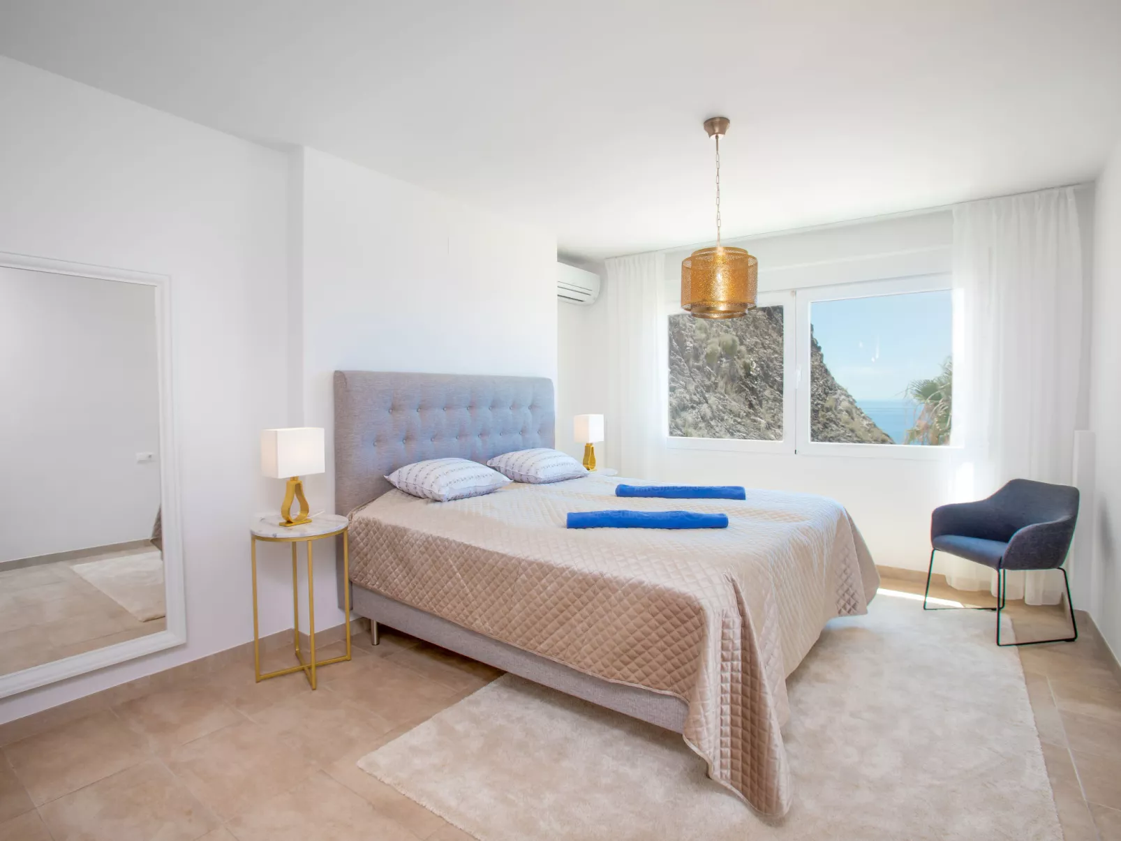 Panorama Beach-Inside