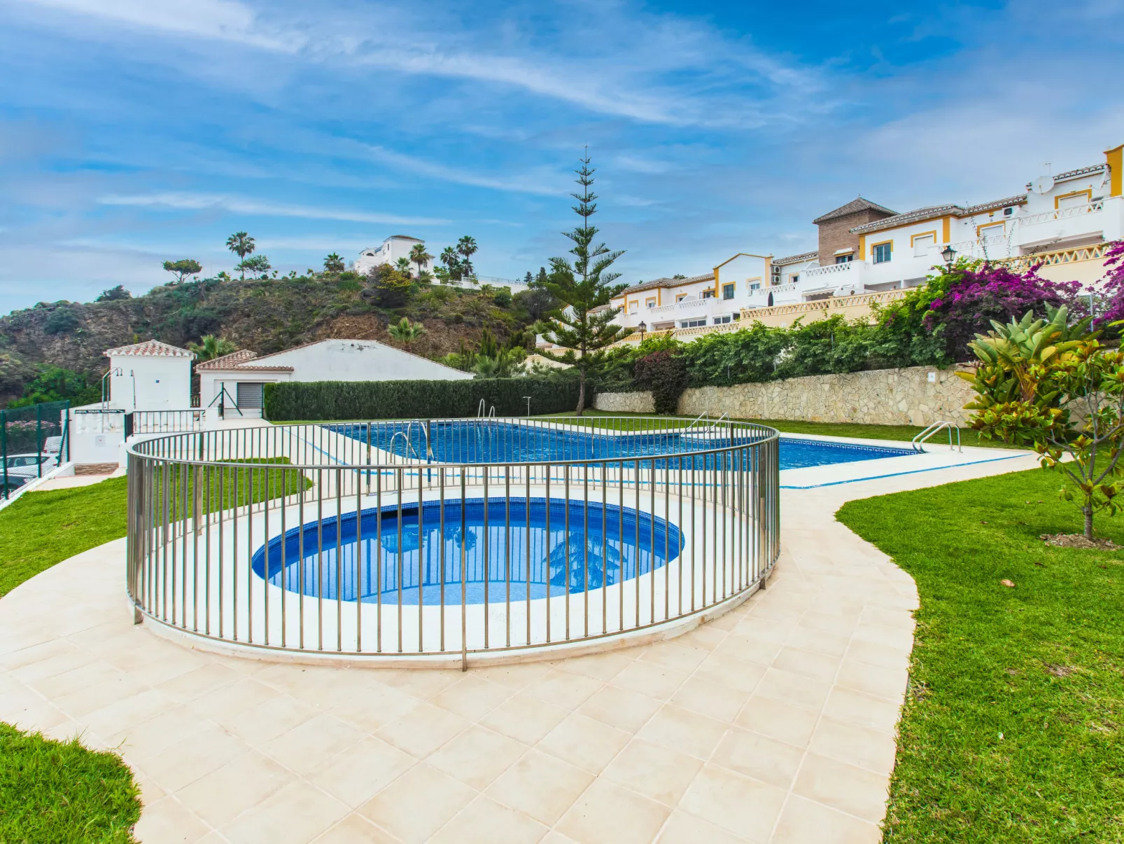 Panorama Beach-Outside