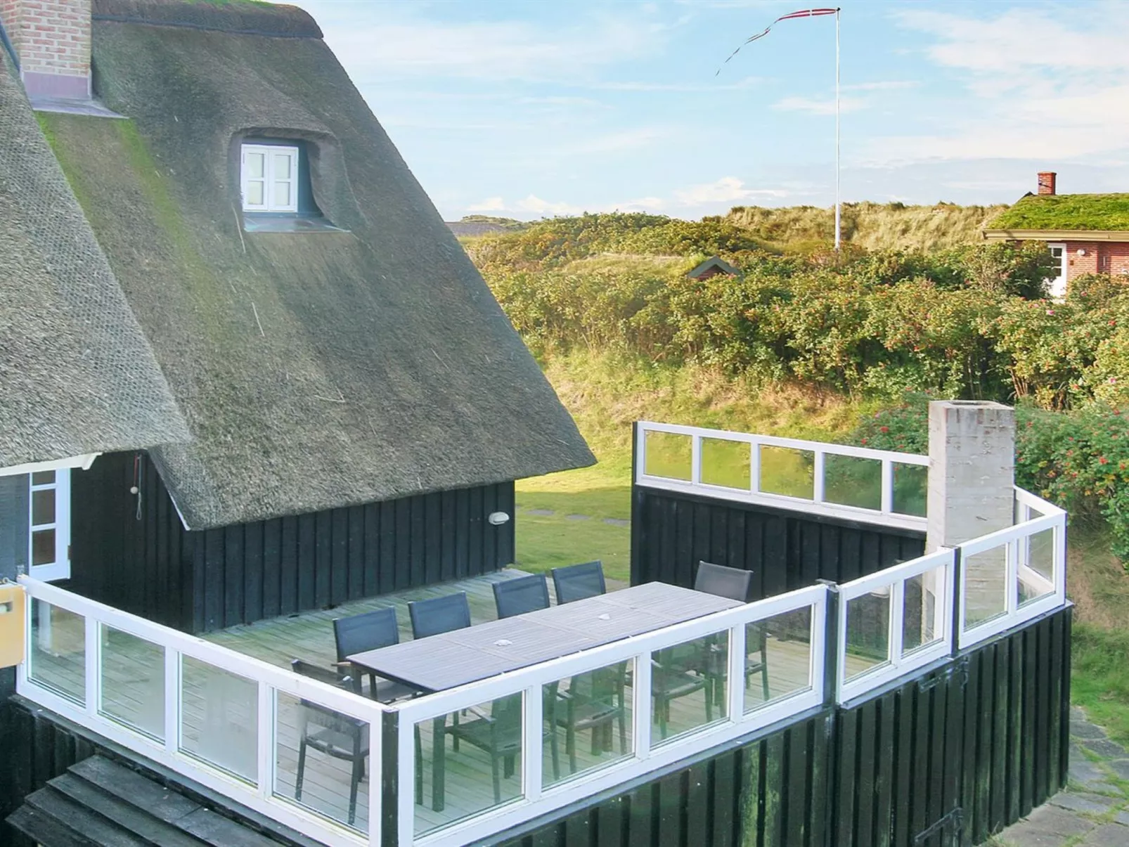 "Christensen" - 100m from the sea-Outside