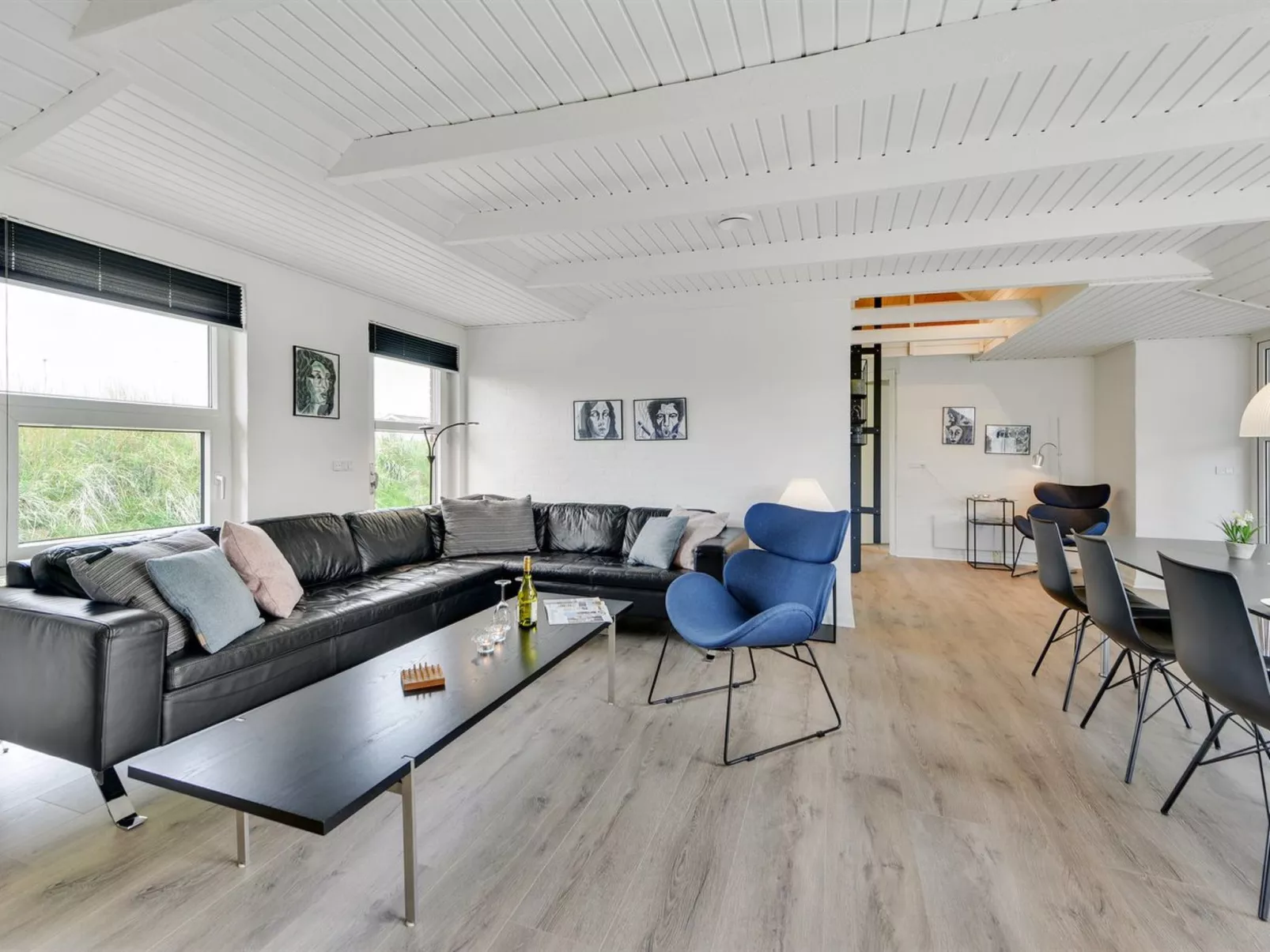 "Ruse" - 500m from the sea-Inside