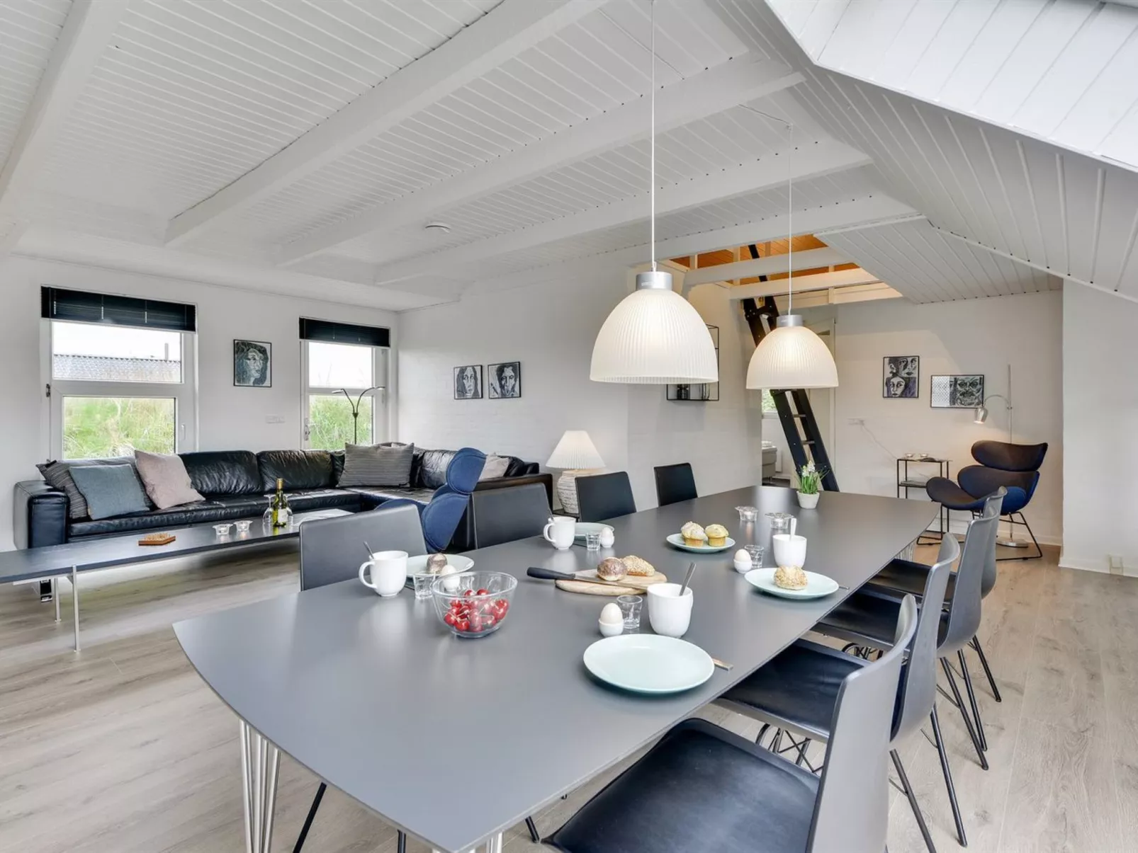 "Ruse" - 500m from the sea-Inside