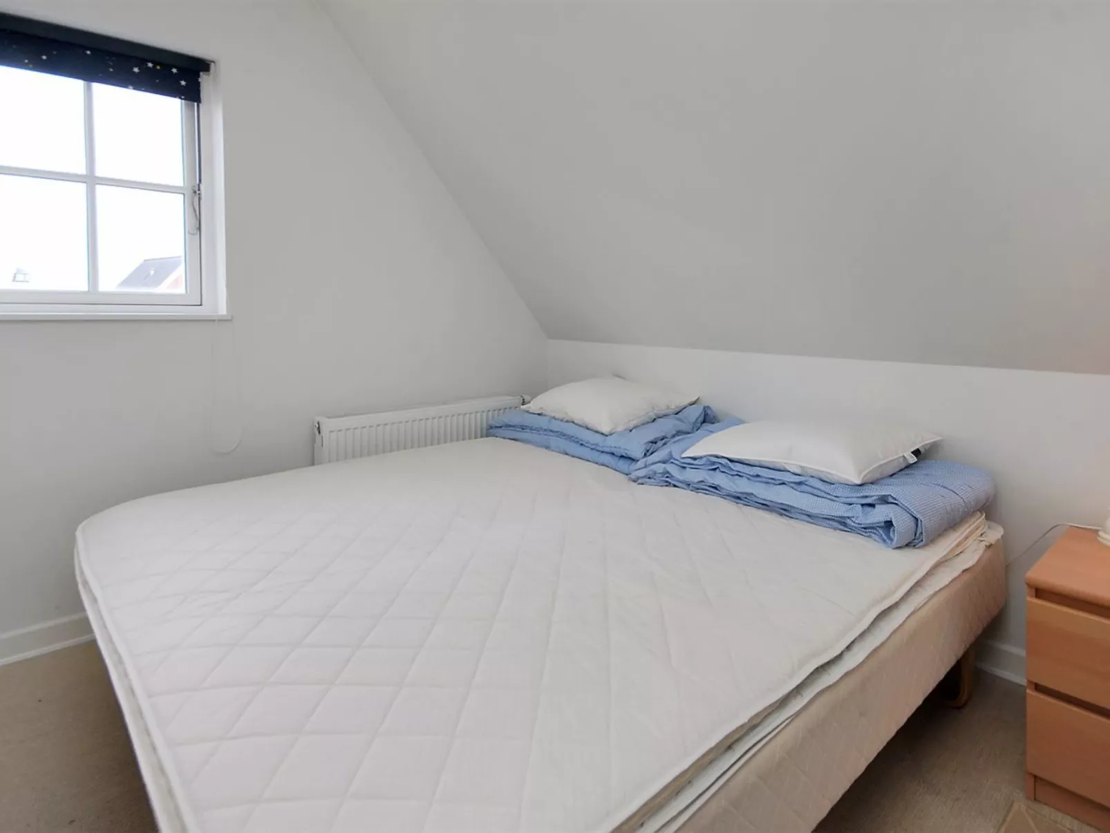 "Alita" - 1.2km from the sea-Inside