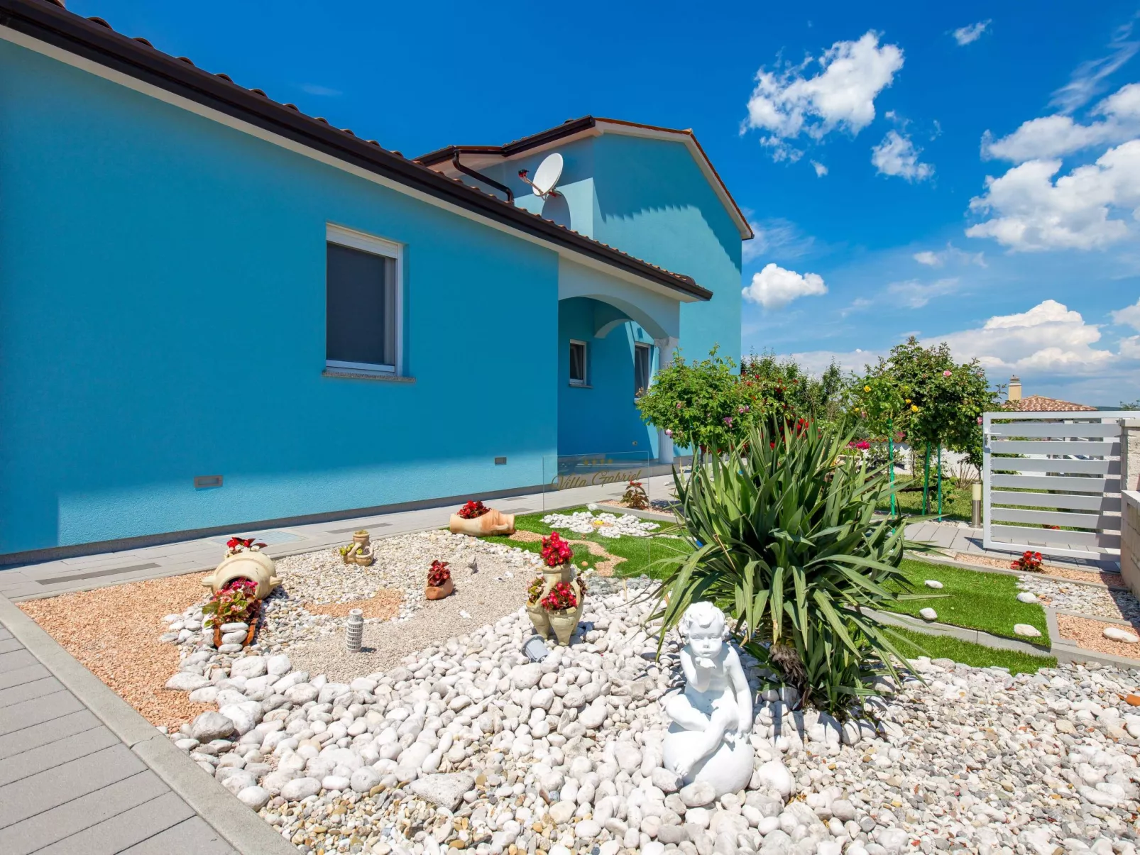 Villa Gabriel-Outside