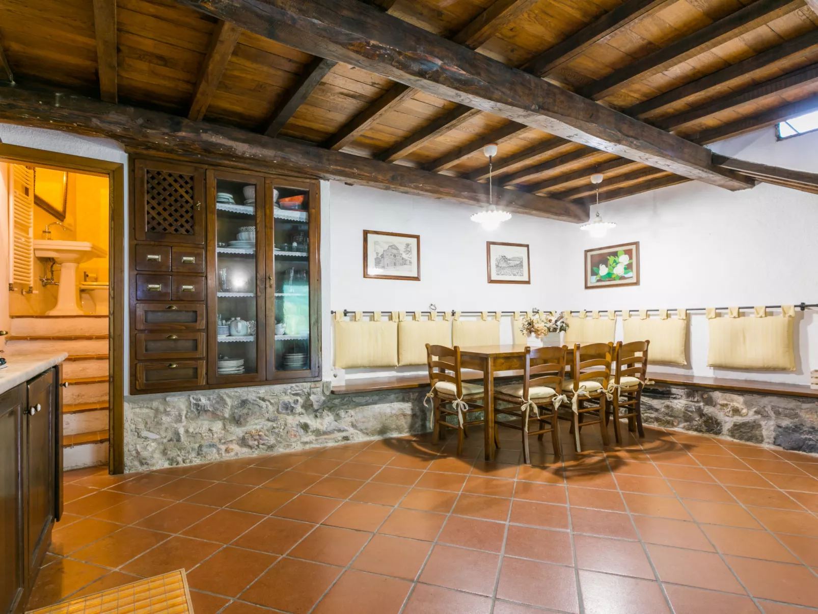 Podere Salcerini-Inside