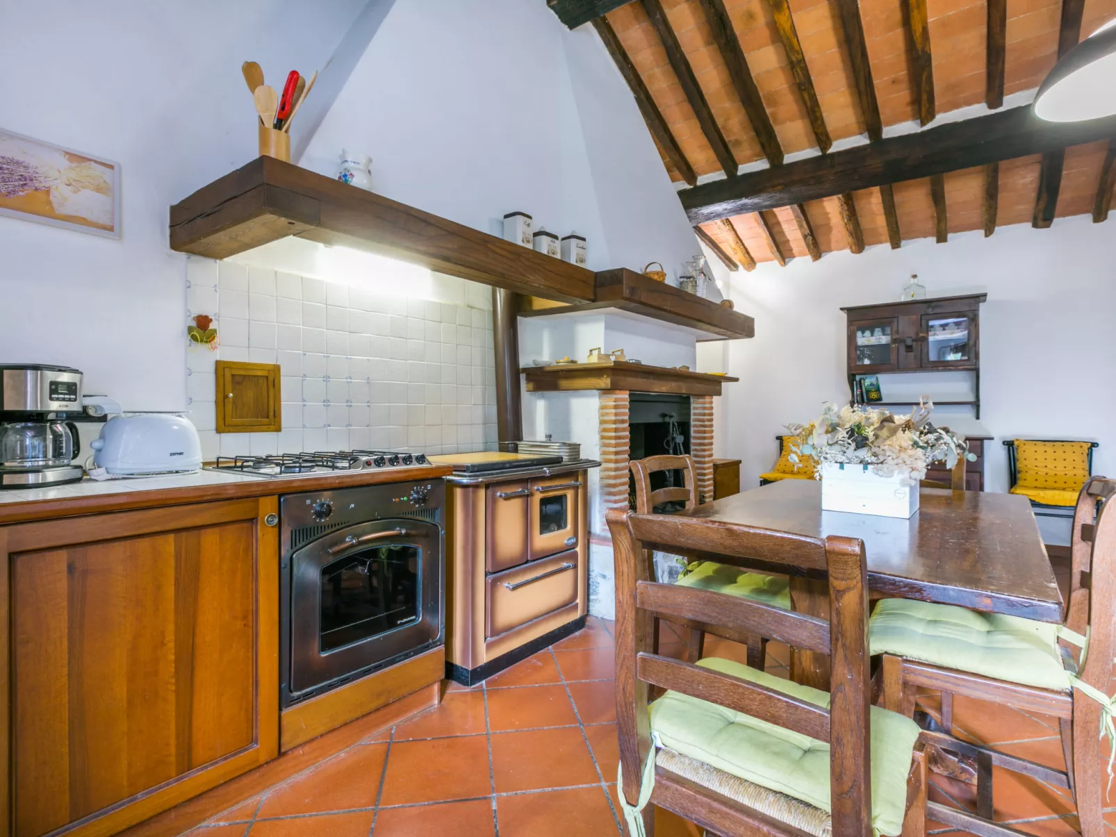 Podere Salcerini-Inside