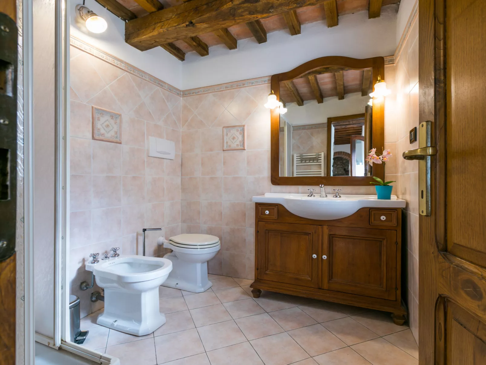 Podere Salcerini-Inside