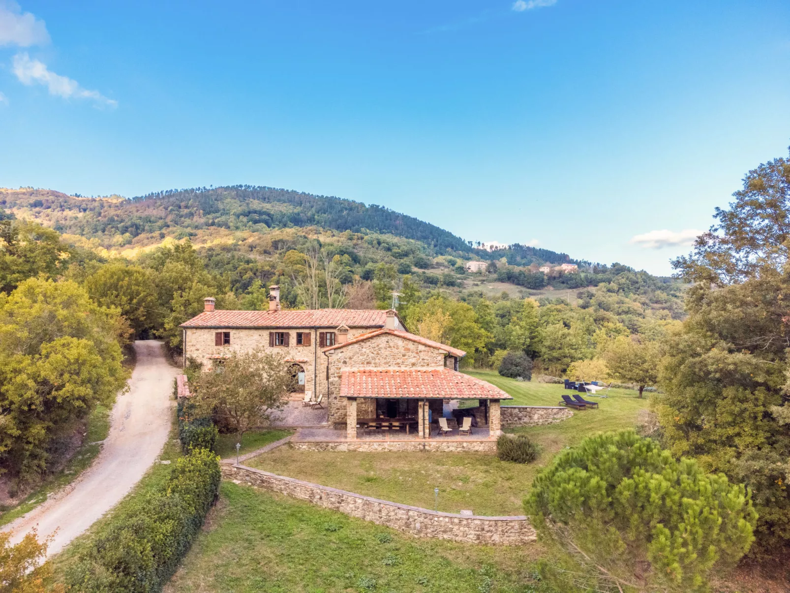 Podere Salcerini-Outside